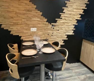 Meyzieu Nord Ouest House | Maison Cosyli