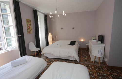 Avignon City Centre Apartment | Maison Cote Square- Maison- Appartements- Suites