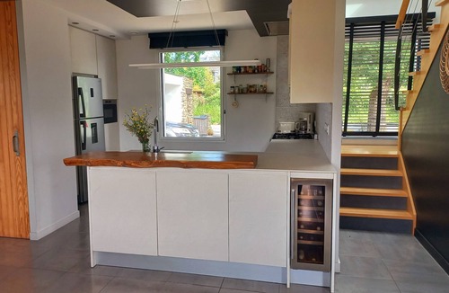 Ambon House | Maison Coup De Coeur, 6 to 8 persons, Centre Ambon