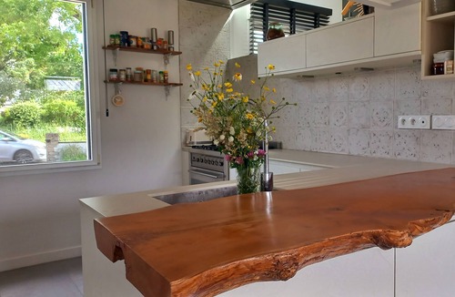 Ambon House | Maison Coup De Coeur, 6 to 8 persons, Centre Ambon