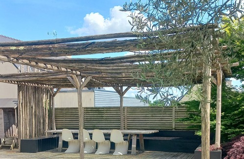 Ambon House | Maison Coup De Coeur, 6 to 8 persons, Centre Ambon