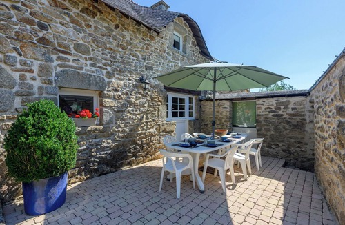 Plougoumelen House | Maison Cromlech by Interhome