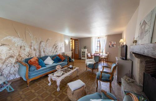 Boisseaux House | Maison d'époque avec sauna, jacuzzi et salle de jeux à 1h de Paris - Idéale familles/amateurs de stages - FR-1-590-4