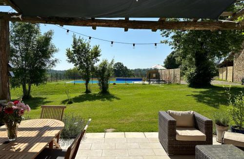 Lempzours House | Maison d'Amis Des Hirondelles