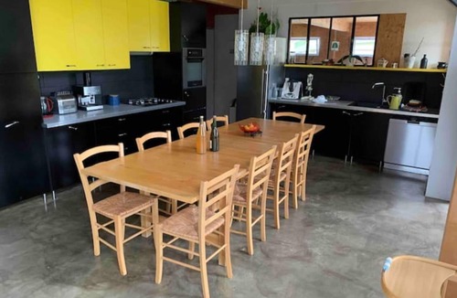 Le Thuit-de-l'Oison House | Maison D'architecte, Piscine Intérieure Chauffée