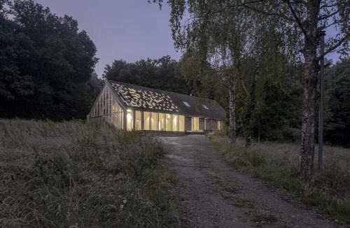 Les Genettes Villa | Maison d'architecte, calme et nature réunis