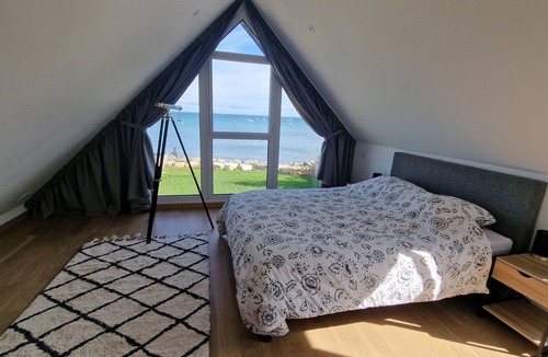 Penvins House | Maison D'architecte vue Mer, Accès Direct à la Plage au Bout du Jardin