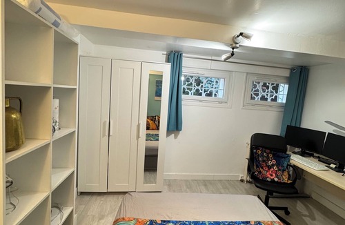 Sartrouville Bed & Breakfast | Maison d'Eloise - Paris room