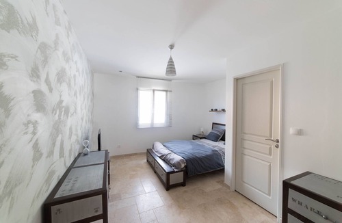 Entrepierres House | Maison D'exception 18 Couchages, Piscine, SPA