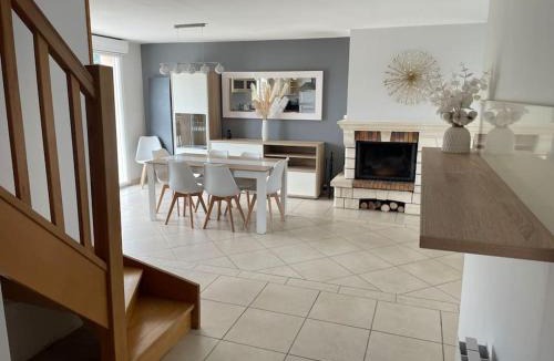 Baslieux-sous-Chatillon House | Maison d'hôtes