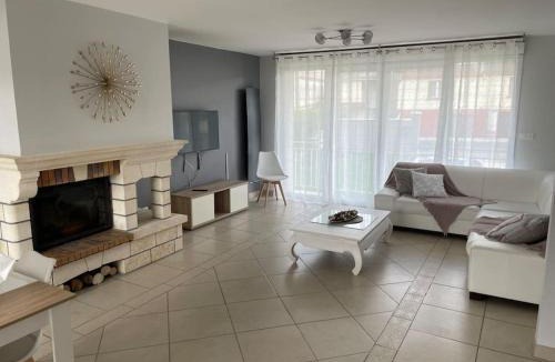 Baslieux-sous-Chatillon House | Maison d'hôtes