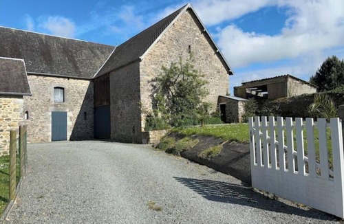 Heugueville-sur-Sienne House | Maison de Campagne