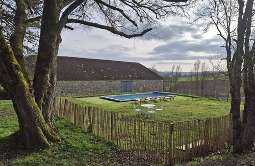 La Sauvetat-de-Saveres House | Maison de campagne familiale avec piscine.