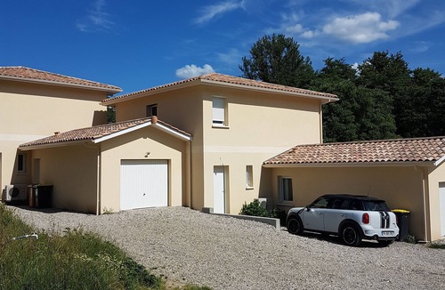 Les Artigues-de-Lussac House | Maison de Village