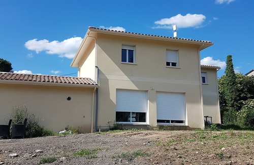Les Artigues-de-Lussac House | Maison de Village