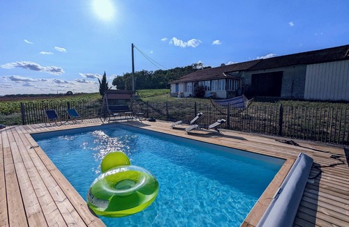 Saint-Colomb-de-Lauzun House | Maison de Campagne au Calme Avec Piscine Sécurisée