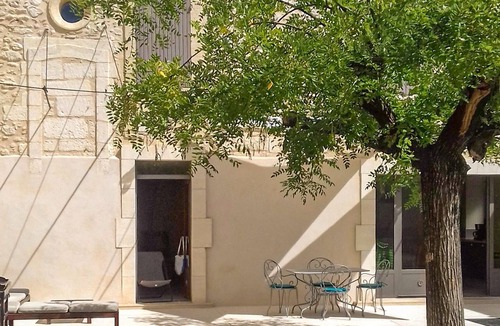 Saint-Hilaire-d'Ozilhan House | Maison de village avec piscine