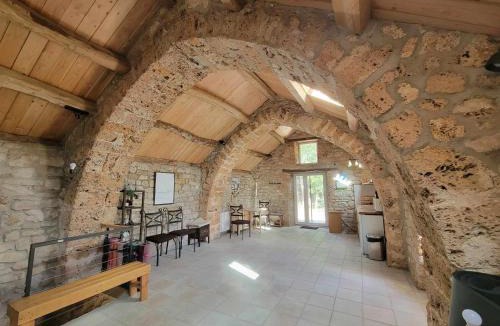 Saint-Jean-et-Saint-Paul House | Maison des biches