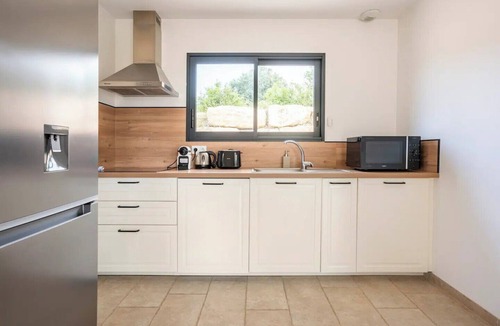 Saint-Martin-d'Ardeche House | Maison del Rubio,4 Personnes Avec Piscine Commune a Deux Logements