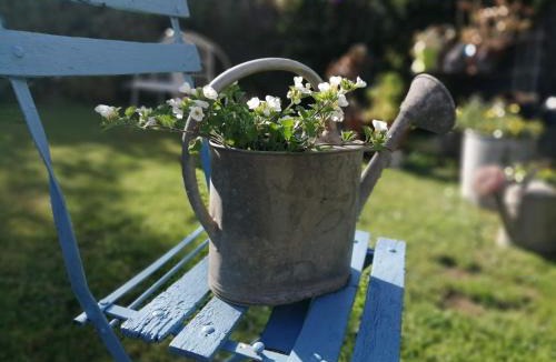 Saint-Quentin-sur-le-Homme Bed & Breakfast | Maison d'hôtes Les Vallées