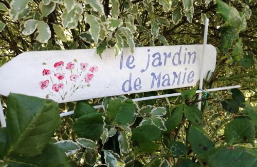Saint-Quentin-sur-le-Homme Bed & Breakfast | Maison d'hôtes Les Vallées