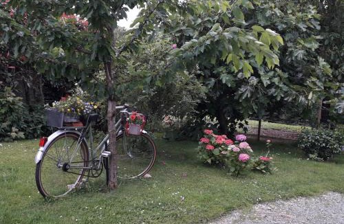 Saint-Quentin-sur-le-Homme Bed & Breakfast | Maison d'hôtes Les Vallées