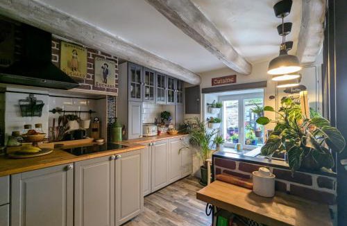 Saint-Victor-sur-Arlanc Bed & Breakfast | Maison d'hôtes rénovée avec table d'hôte dans la campagne Altiligérienne - FR-1-582-522