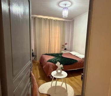 Villeneuve-Saint-Georges Apartment | Maison du Roi