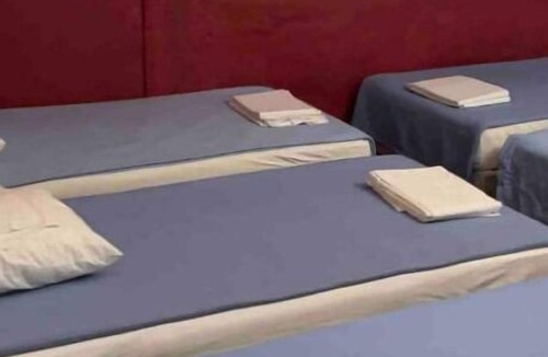 Yvre-le-Polin House | Maison D'hôtes 30 Couchages