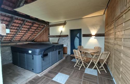 Montreux-Chateau Apartment | Maison d'hôtes avec Jacuzzi -Sauna