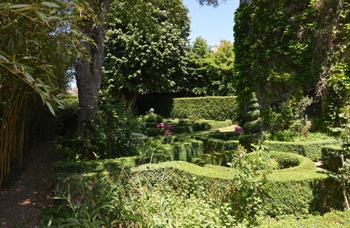 Bois-Sainte-Marie Apartment | Maison D'hôtes "les Tillets"