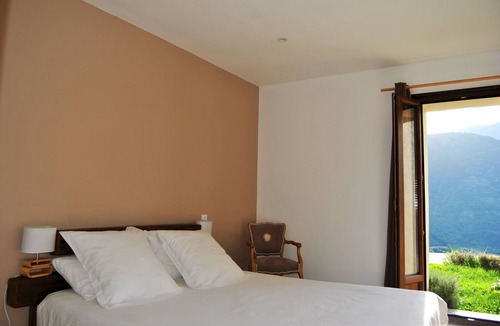 Guitera-les-Baines Bed & Breakfast | Maison D’Hôtes Zella