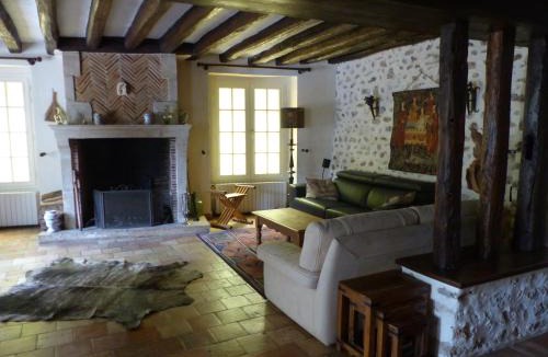 Magny-les-Hameaux Bed & Breakfast | Maison d'hôtes La Source