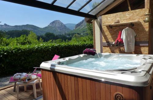 Tarascon-sur-Ariege House | Maison d'Hôtes du Domaine Fournié