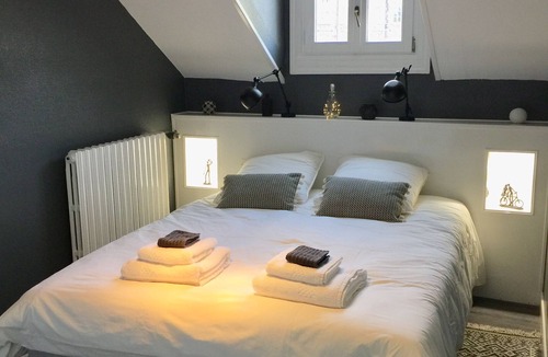 Chateau-Thierry Bed & Breakfast | Maison d’hôtes Joussaume Latour