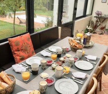 Chateau-Thierry Bed & Breakfast | Maison d'Hôtes Joussaume Latour