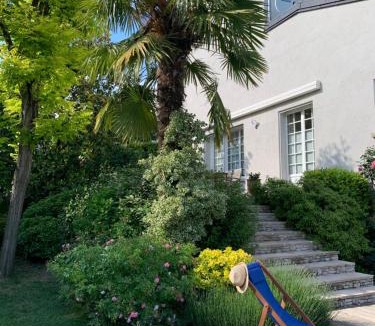 Chateau-Thierry Bed & Breakfast | Maison d'Hôtes Joussaume Latour