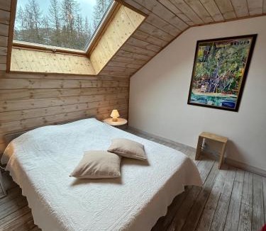 Ubaye-Serre-Poncon Bed & Breakfast | Maison d'hôtes l'Arnica