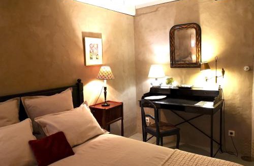 Bois-Sainte-Marie House | Maison d'hôtes "Les Tillets"