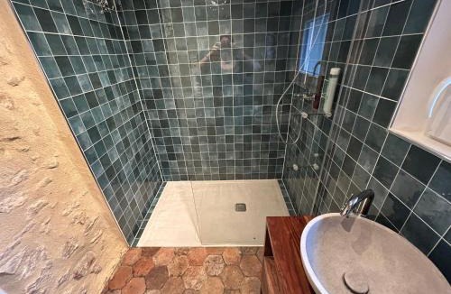 Provins Bed & Breakfast | Maison d'hôtes L'ormerie- Au coeur de la ville médiévale