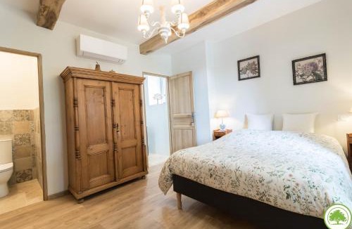 Sajas Bed & Breakfast | Maison d'hôtes "La Clef des Champs" Piscine Ortance
