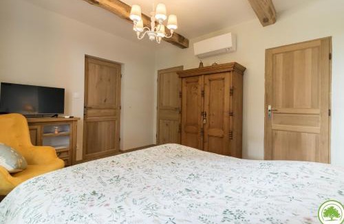 Sajas Bed & Breakfast | Maison d'hôtes "La Clef des Champs" Piscine Ortance