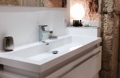 Montbazin Bed & Breakfast | Maison d'hôtes La Domitia