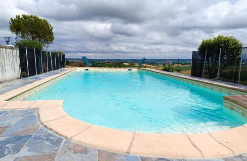 Miradoux House | Maison d'HÔTES LA FEZENDES