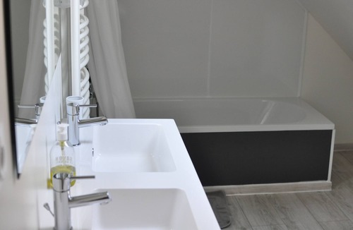 Auxerre Bed & Breakfast | Maison d'hôtes - Le Relais des Saints Pères