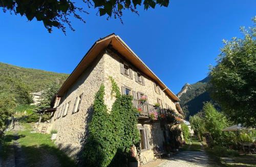 Meolans-Revel House | Maison d’hôtes les Méans