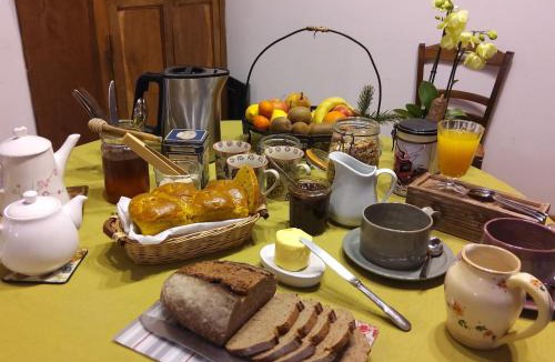 Sembadel Bed & Breakfast | Maison d'hôtes paisible avec petit-déjeuner près de la forêt - FR-1-582-509