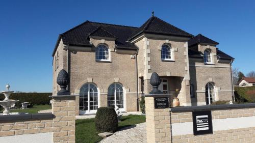 Rouvroy House | Maison d hôtes Salvatrice