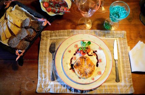 Mittainville Bed & Breakfast | Maison d'Hotes à l'Ombre Bleue