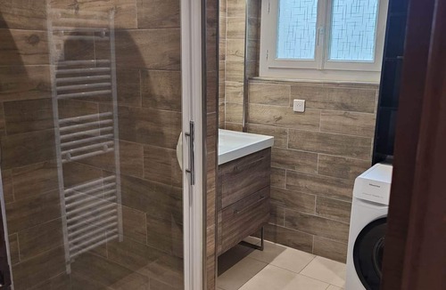 Le Cannet-des-Maures House | Maison Dans Quartier Calme